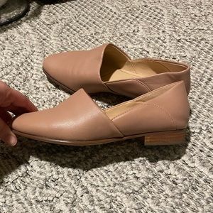 Clark’s pure tone loafer flat